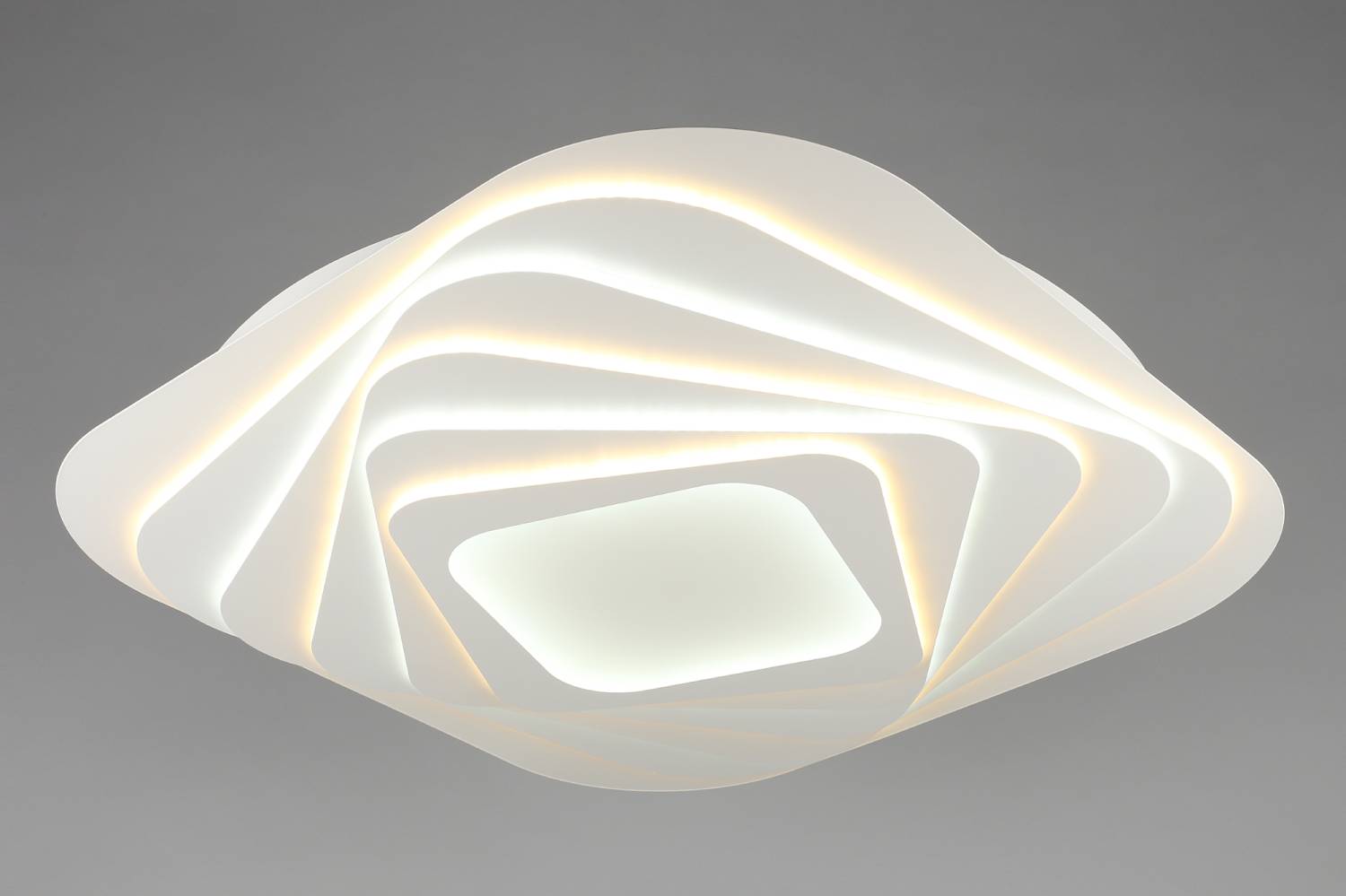 Потолочная люстра с пультом Verres Omnilux OML-07607-415