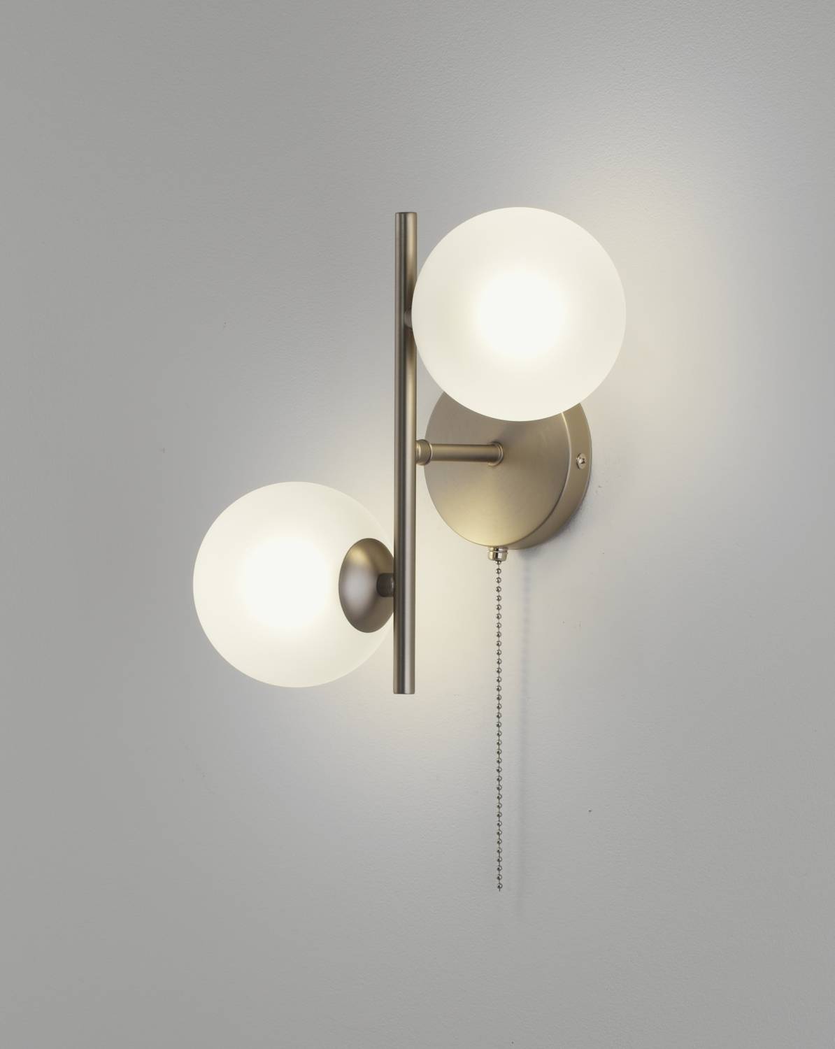 Настенное бра Moderli Molly V11465-2W