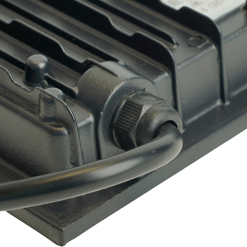 Прожектор уличный Saffit SFL51-100 51195