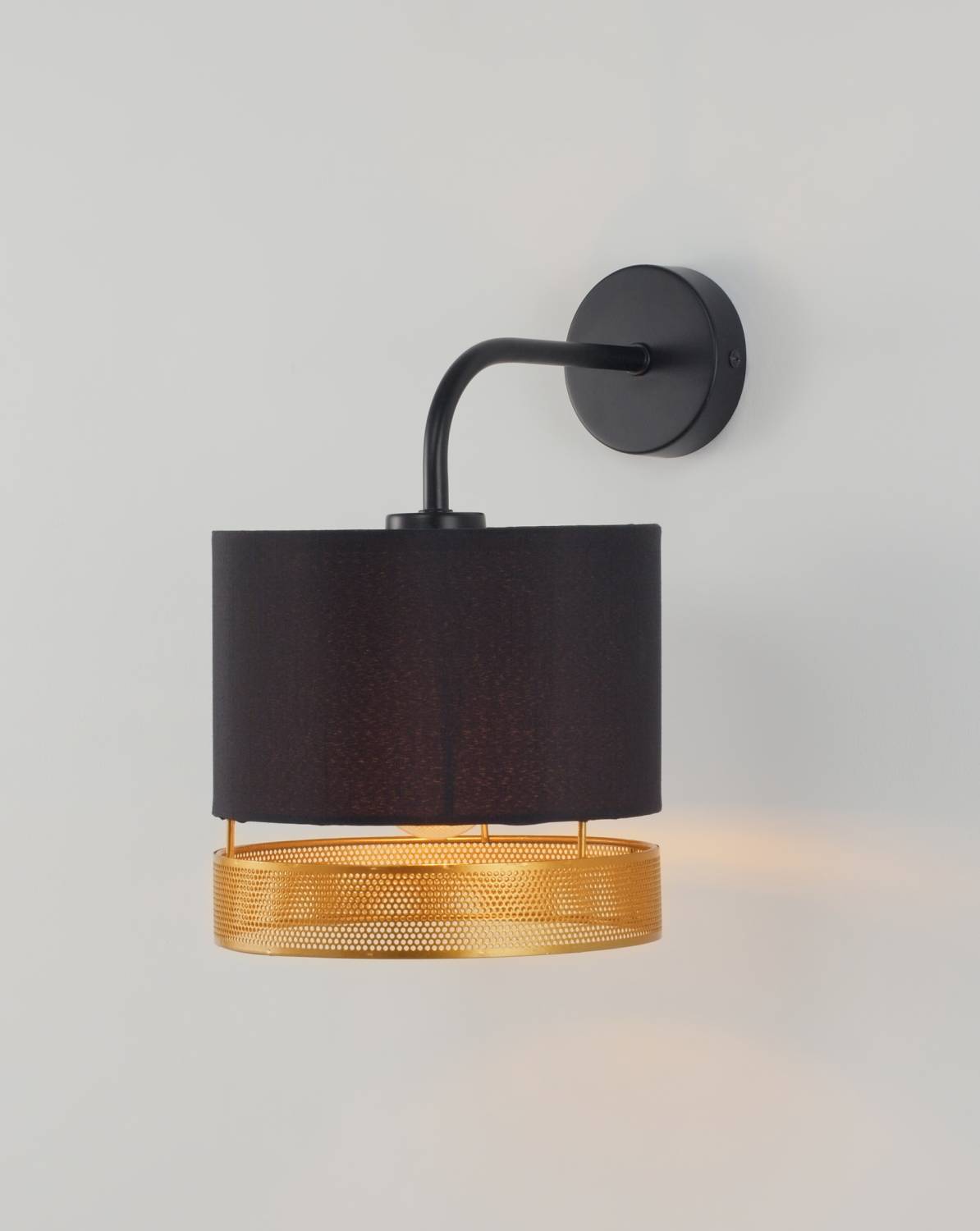 Настенное бра Moderli Gela V10631-1W