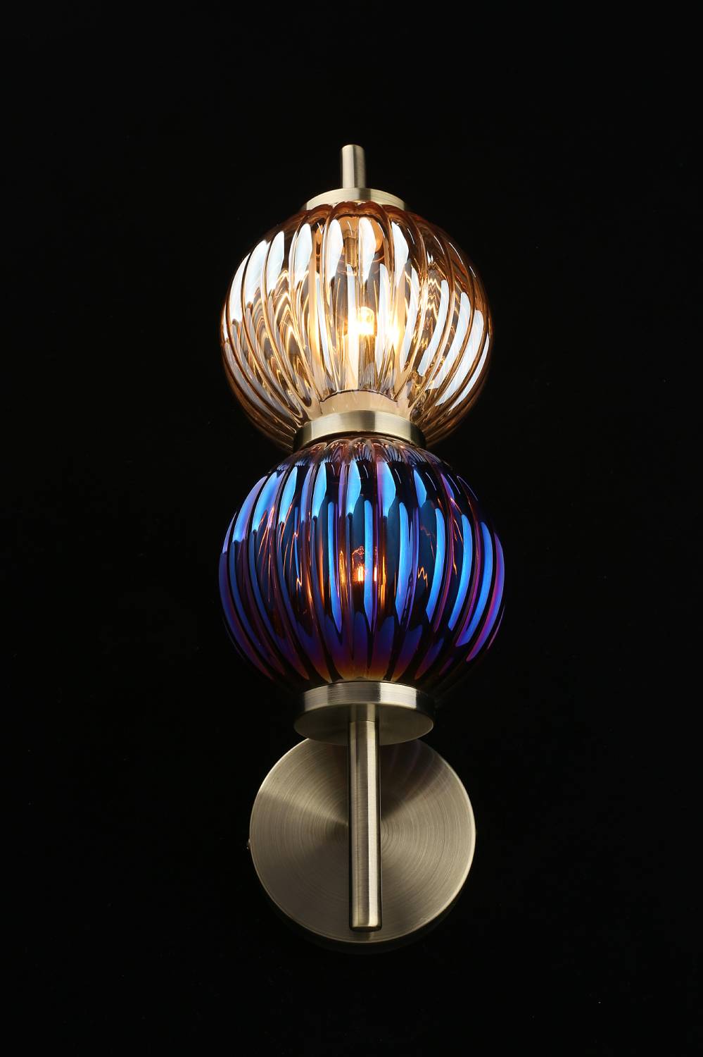 Настенное бра Aployt Zhizel APL.608.11.02