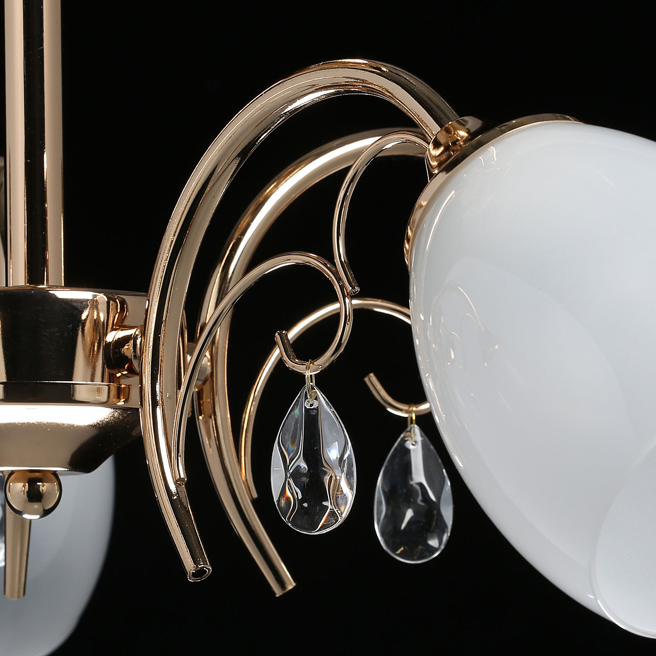 Потолочная люстра De Markt Грация 677010805