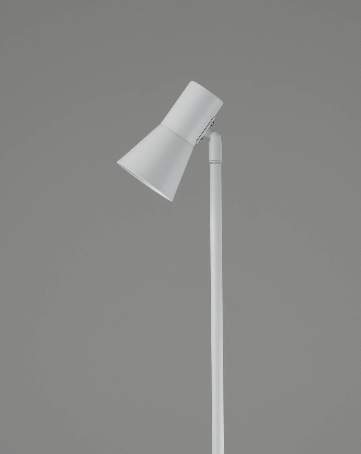 Торшер Moderli Melro V11327-1F