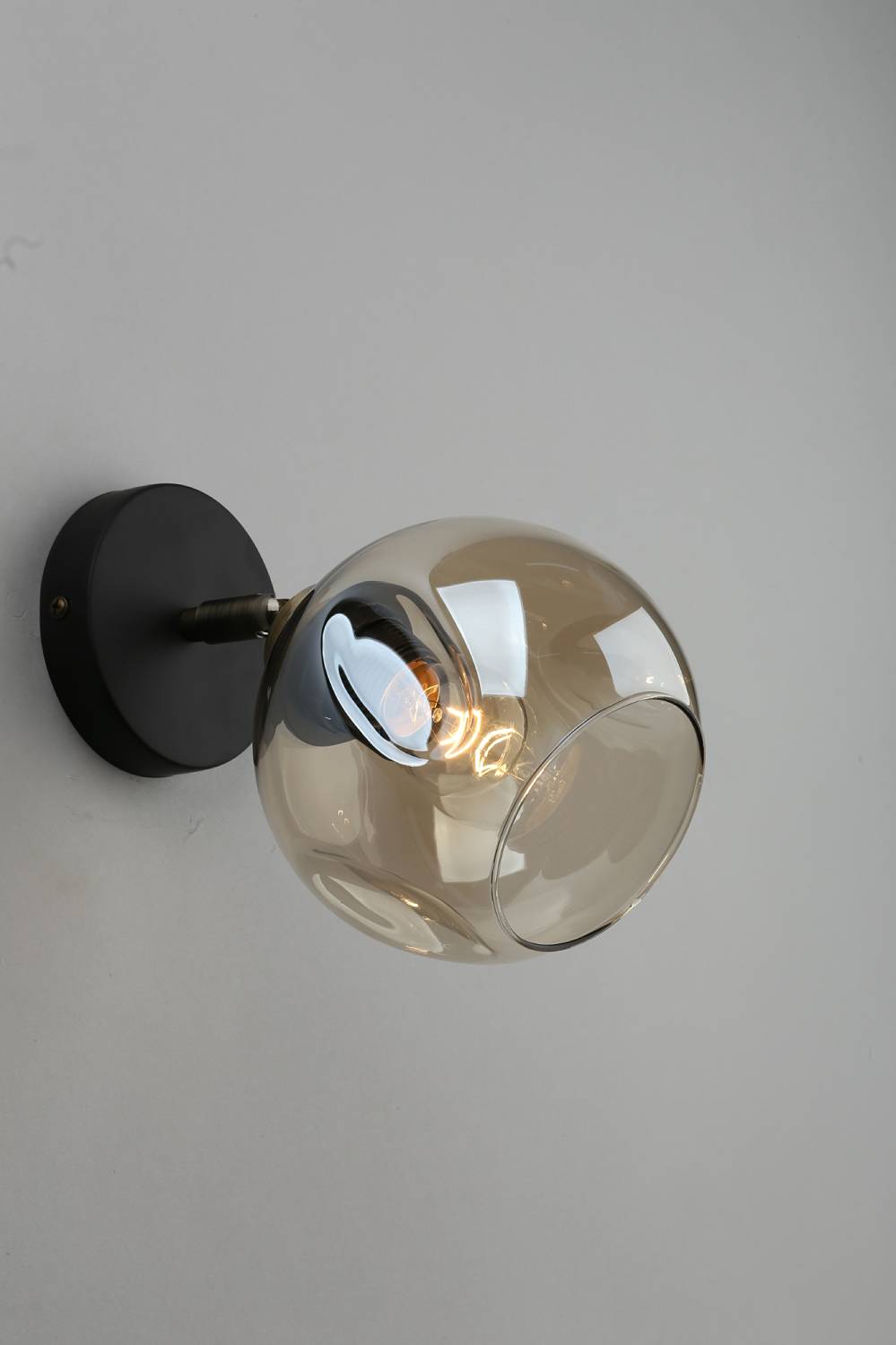 Настенное бра Omnilux Tuenno OML-93501-01