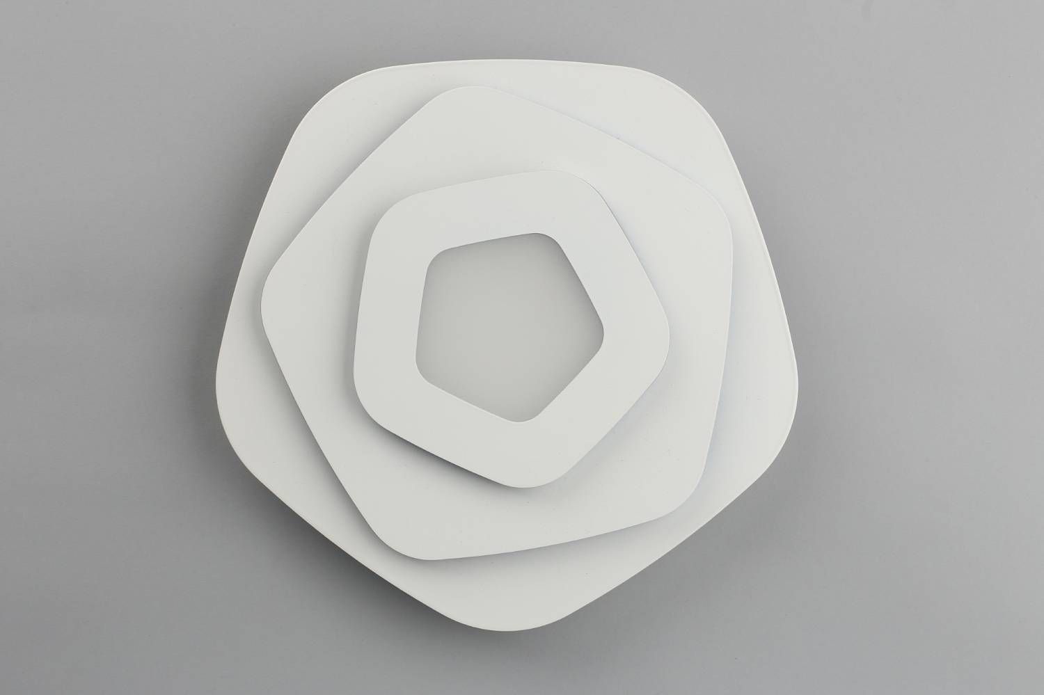 Потолочная светодиодная люстра Avola Omnilux OML-07701-30