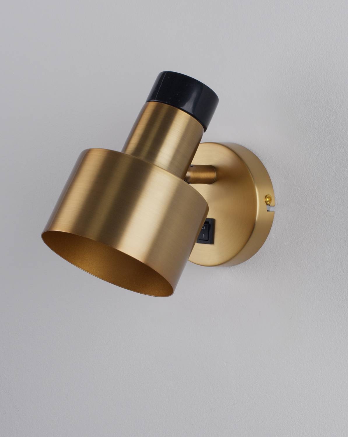 Настенный светильник Moderli Goldy V11313-1W