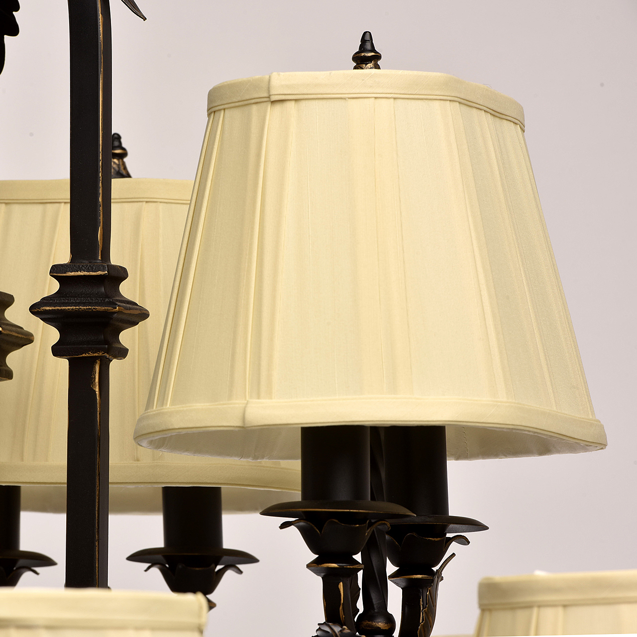 Люстра многоярусная Виктория 401010624 Chiaro