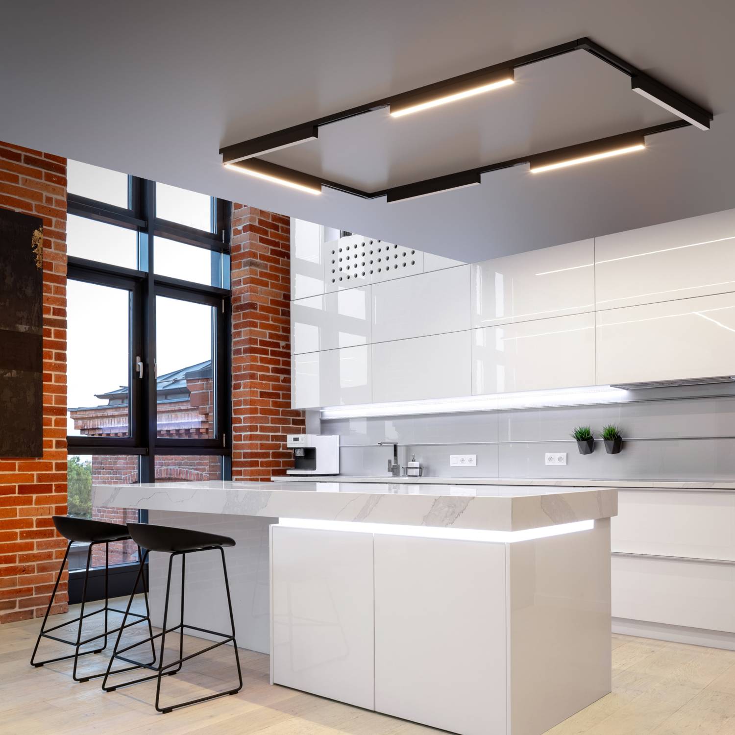 Трековый светильник Elektrostandard X-Line X-Line черный матовый 28W 4200K (LTB55) трехфазный