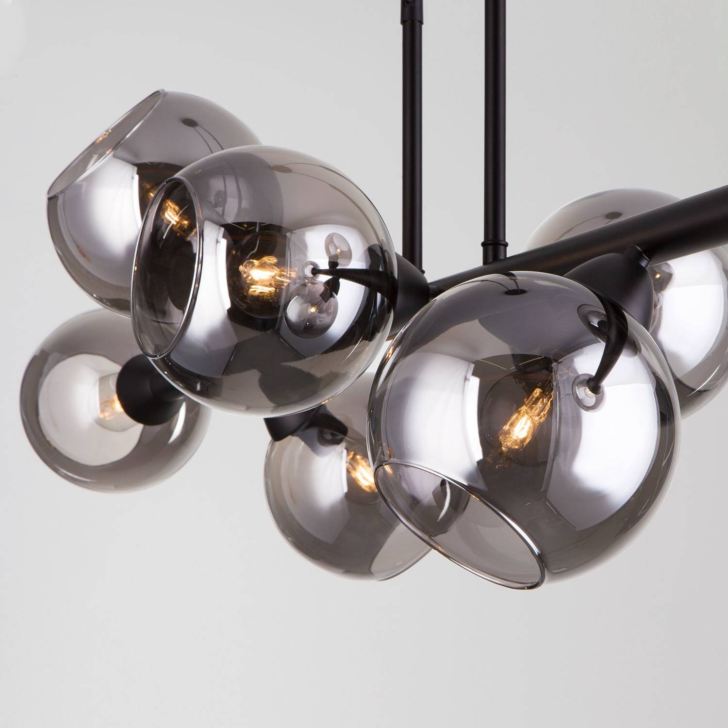 Подвесная люстра Eurosvet Roger 70113/8 дымчатый Smart