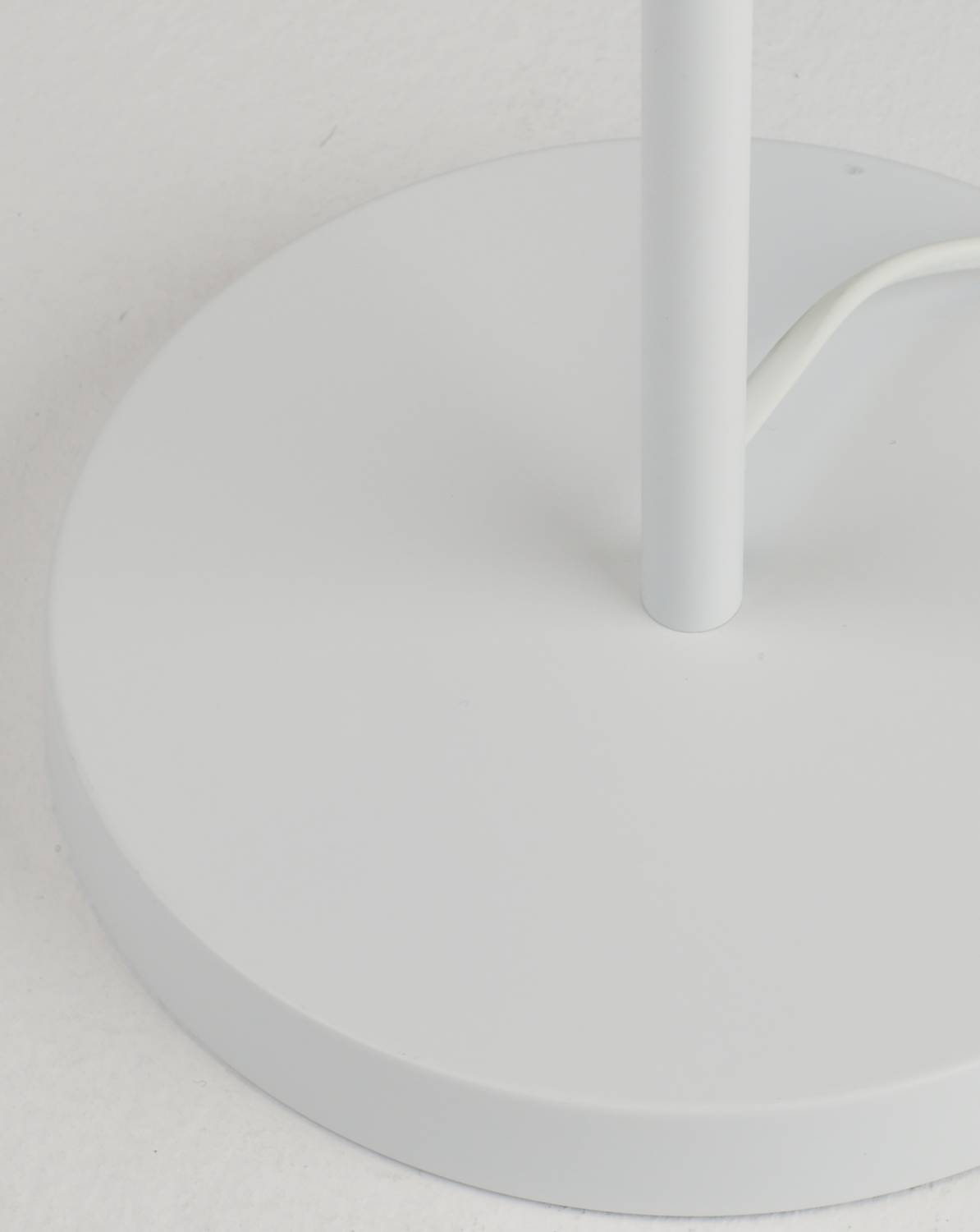 Торшер Moderli Melro V11327-1F