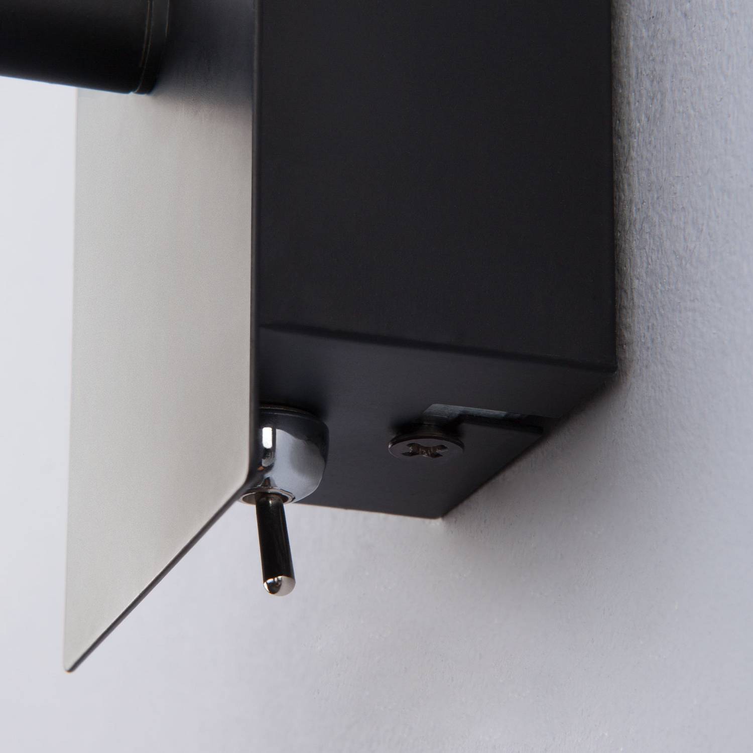 Светильник спот Eurosvet Fleur 20066/1 LED черный/золото 5W