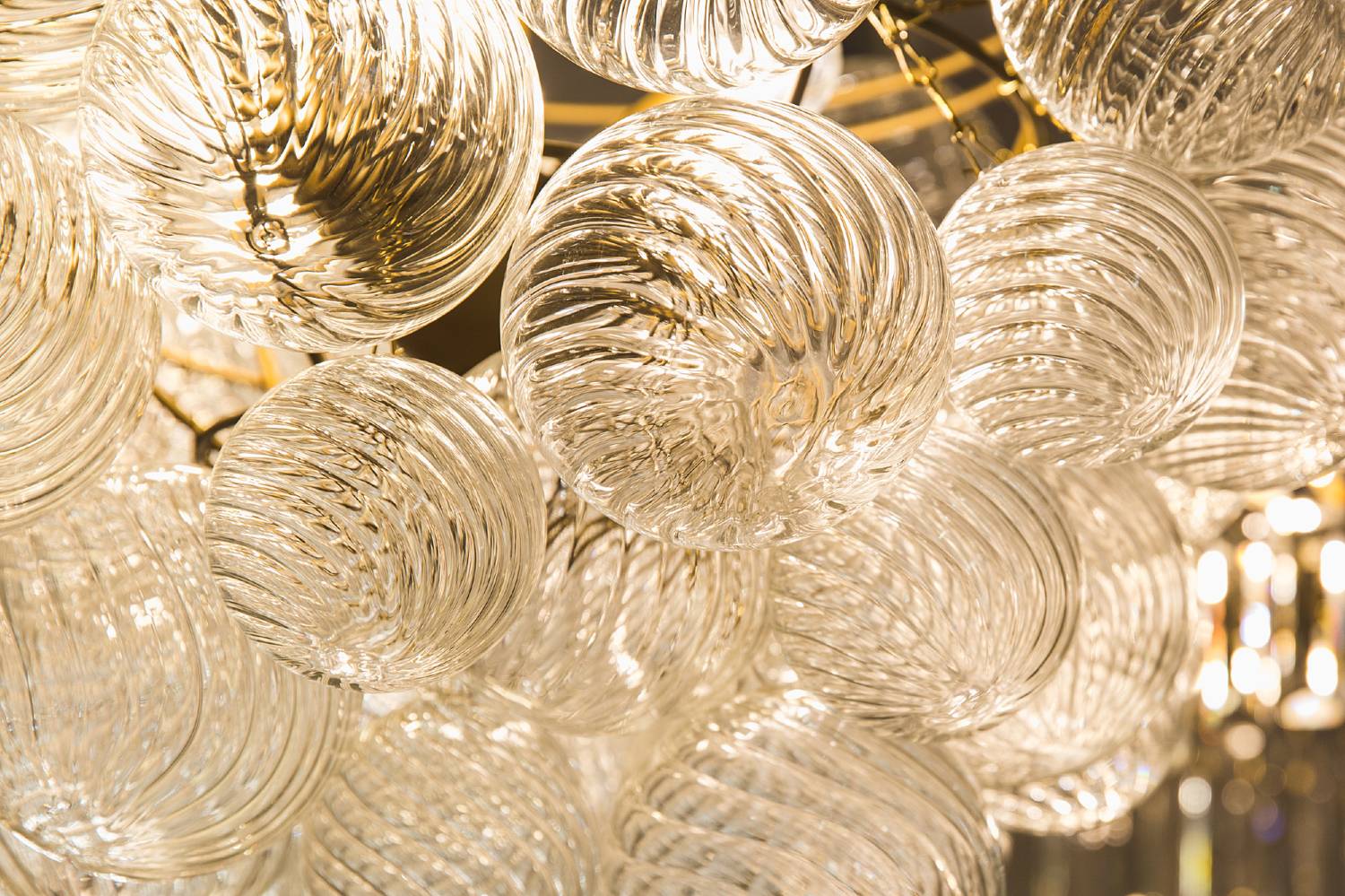 Подвесная люстра Favourite Multibulla 4202-6P