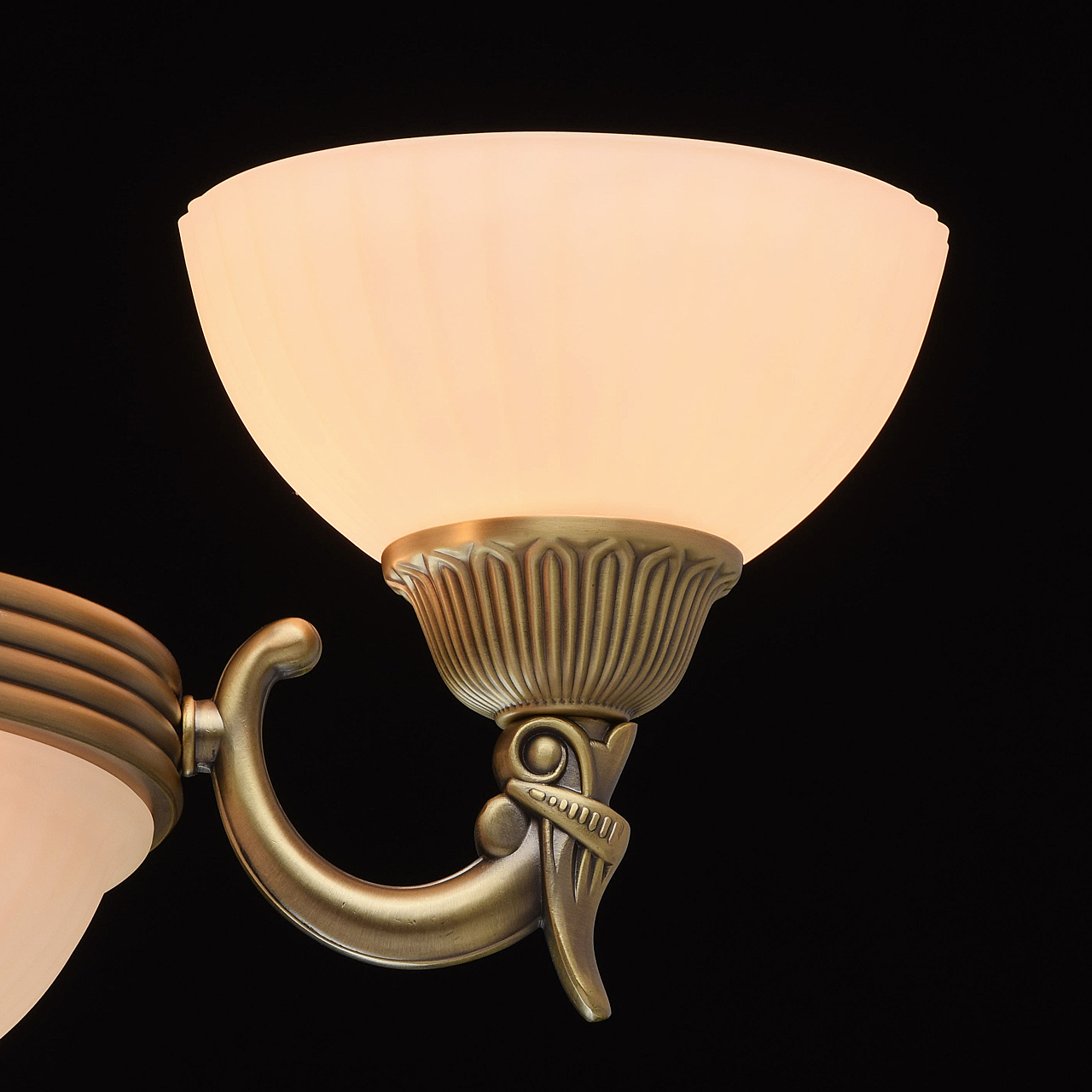 Подвесная люстра MW Light Афродита 317010708