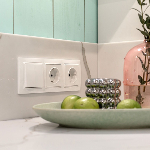 Выключатель Werkel Встраиваемые механизмы белые W1122001/ Выключатель двухклавишный проходной (белый)