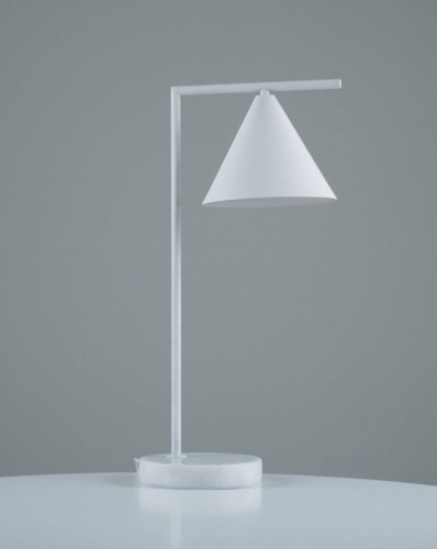 Настольная лампа Moderli Omaha V11596-1T