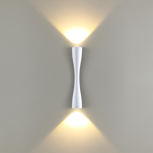 Настенный светильник Odeon Light Anika 4290/10WL