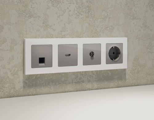 Розетка Ambrella Volt ALFA MA512005