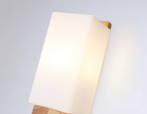 Настенный светильник Ambrella Loft TR83122