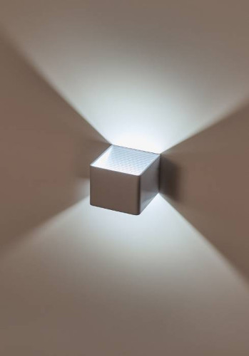 Настенный светильник IMEX Geometry IL.0014.0003 WH