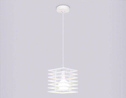 Светильник подвесной Ambrella Traditional TR8410