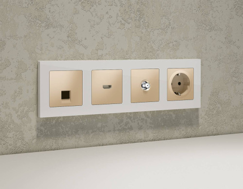 Розетка Ambrella Volt ALFA MA613050