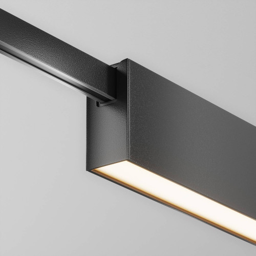 Трековый светильник Maytoni Basis TR151-1-18W3K-B