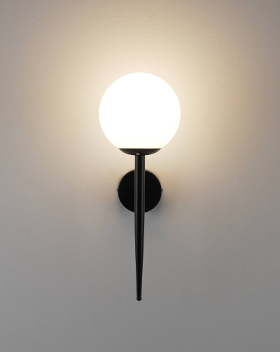 Настенное бра Moderli Scrumbel V11562-1W