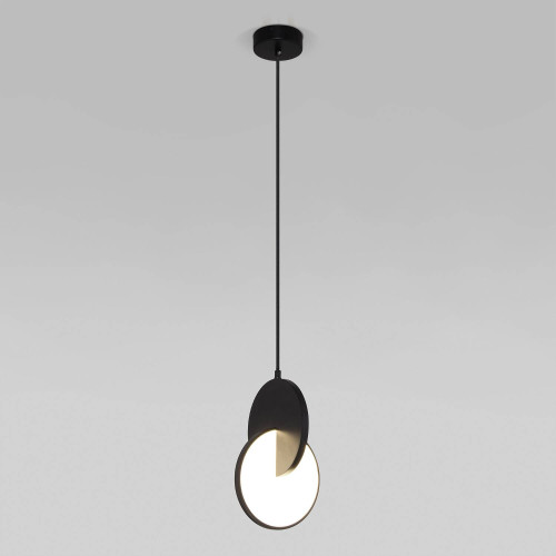 Светильник подвесной Eurosvet Lang 50225/1 LED черный