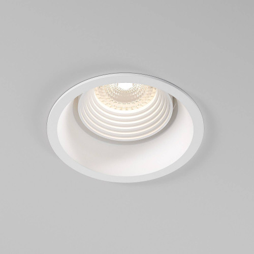 Встраиваемый светильник Elektrostandard Punto 25016/01 GU10 белый